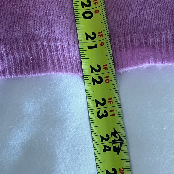 Tahari Light Purple Cashmere Sweater - Picture 5 of 5